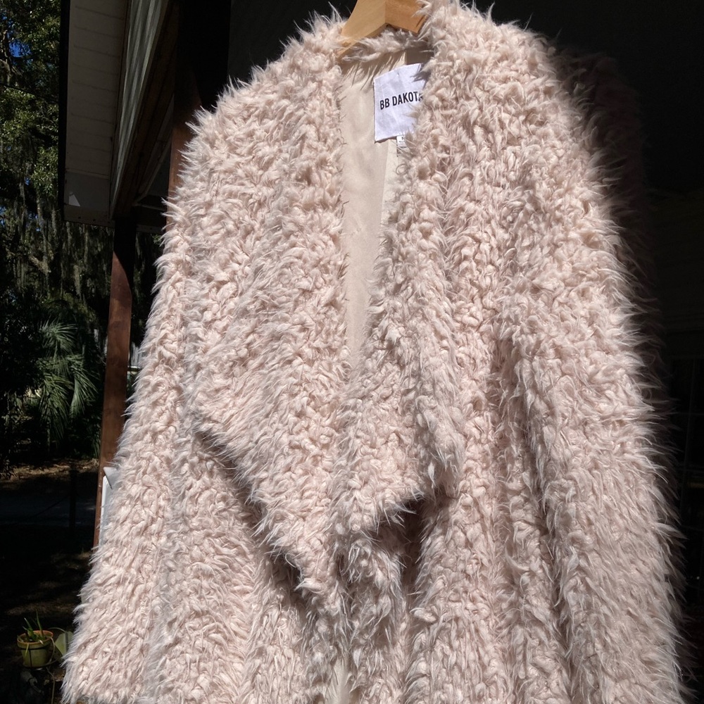 BB Dakota Women's Soft Cream Faux Fur Jacket